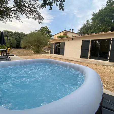 De Charme Avec Jaccusi *